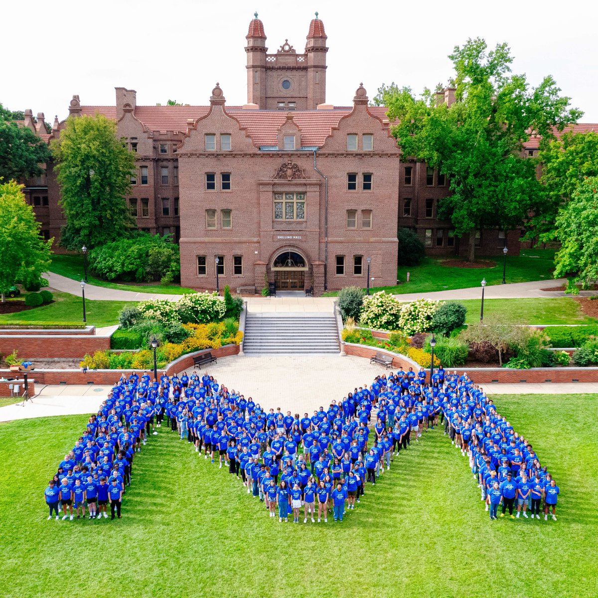 MillikinU's tweet image. Happy first day of classes, MU! 

Here&apos;s to an incredible semester. Go Big Blue! Ⓜ️

#millikinu #firstdayofclass