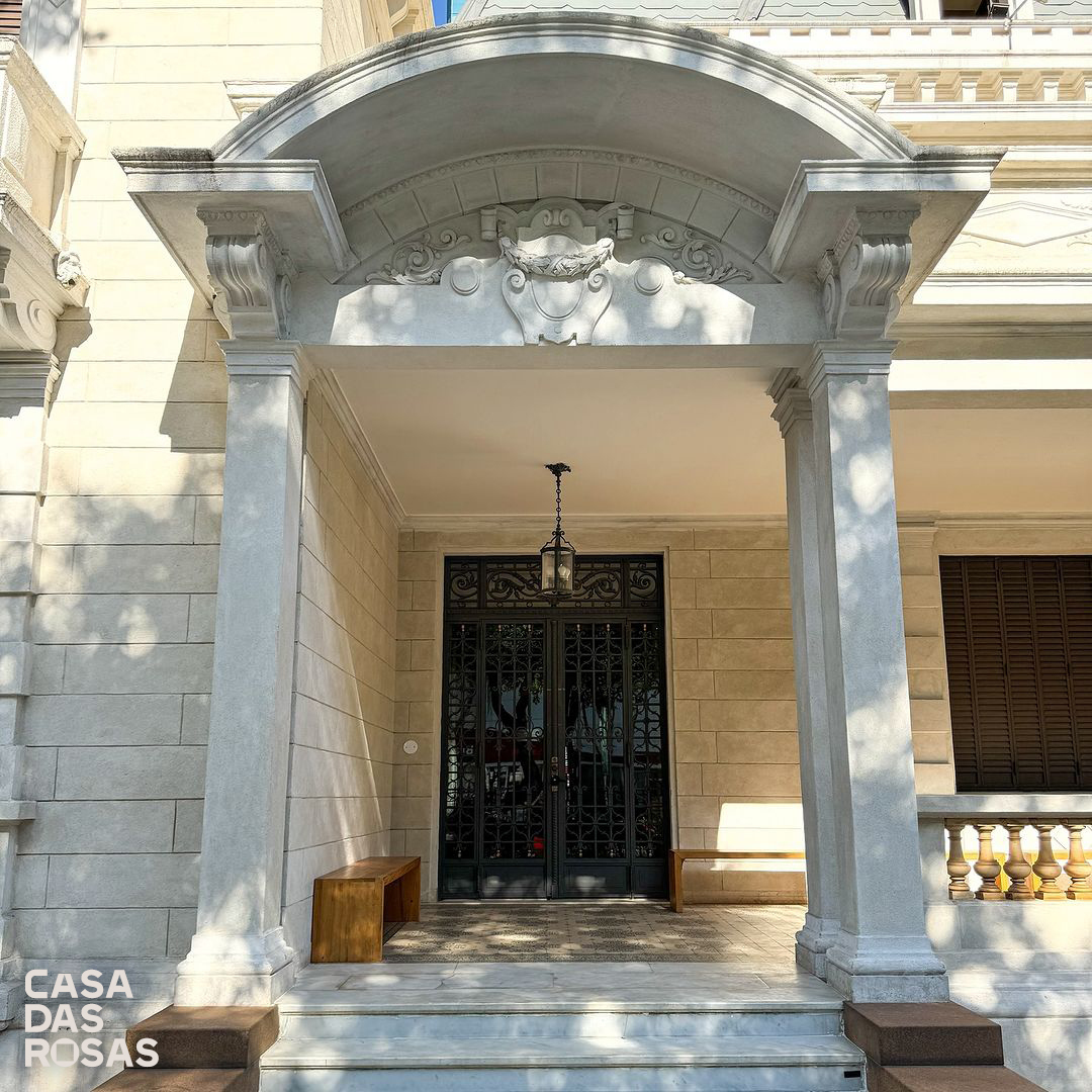 Tantos lugares morando em uma Casa ❤️🌹

Os cliques dos nossos visitantes sempre nos inspiram a enxergar o museu de uma forma diferente: cores, texturas e ângulos, registros únicos de uma casa histórica.

📸 Créditos: Raquel Guimarães, Patricia Correia e Bia Pupo.

#casadasrosas