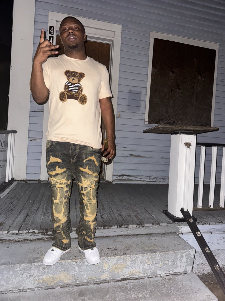 malik_300_'s tweet photo. New Orleans vibes 🥃✅ https://t.co/zZrmejnJfU