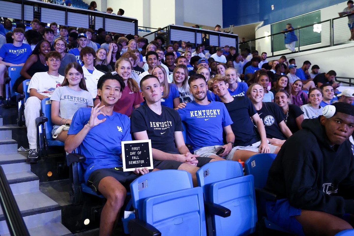 KentuckyTrack's tweet photo. Happy #FDOC from #UKXC and #UKTF 😼📚✏️

#WeAreUK https://t.co/rfYx7vyrF3