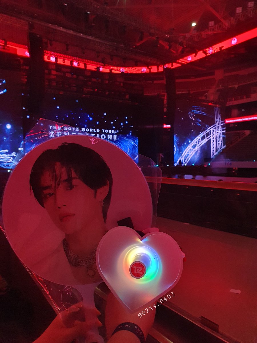 0214_0403's tweet photo. Had a blast last night. See you soon again, my boyz. 🥺🫶
#ZENERATION2_MNL #ZENERATION2_in_MANILA #THEBOYZ #더보이즈 @IST_THEBOYZ @WE_THE_BOYZ https://t.co/f44f1pUgU1