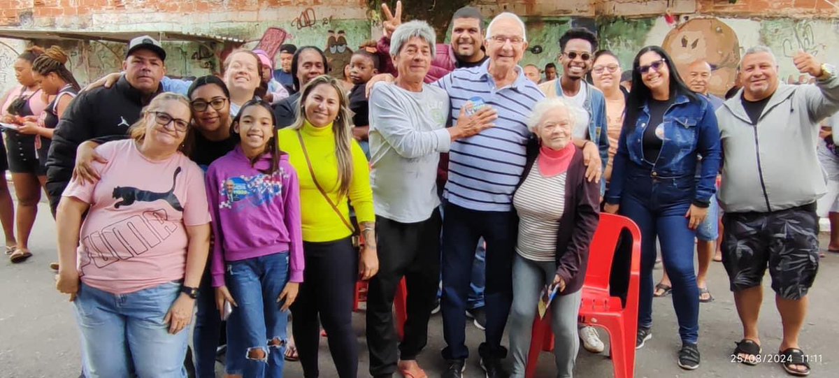 Quem não gosta de rua,bom sujeito não é.Nosso trabalho é ouvir as pessoas e lutar pelo que essas famílias precisam.É para isso que sou candidato e por isso estou há 8 mandatos na Câmara.É uma honra representar nossa região. Obrigado a todos presentes nas nossas reuniões1️⃣1️⃣8️⃣0️⃣0️⃣