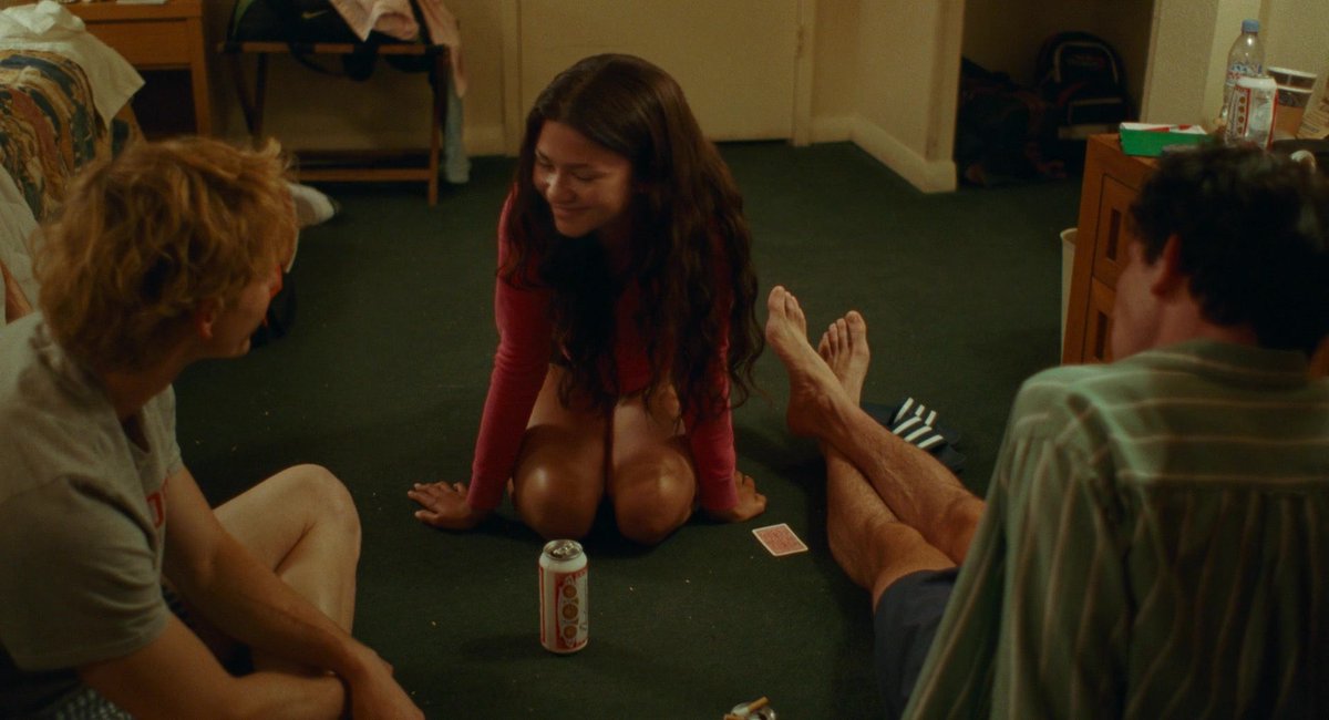 cinethanhunt's tweet image. the party ended 4 months ago but im still here