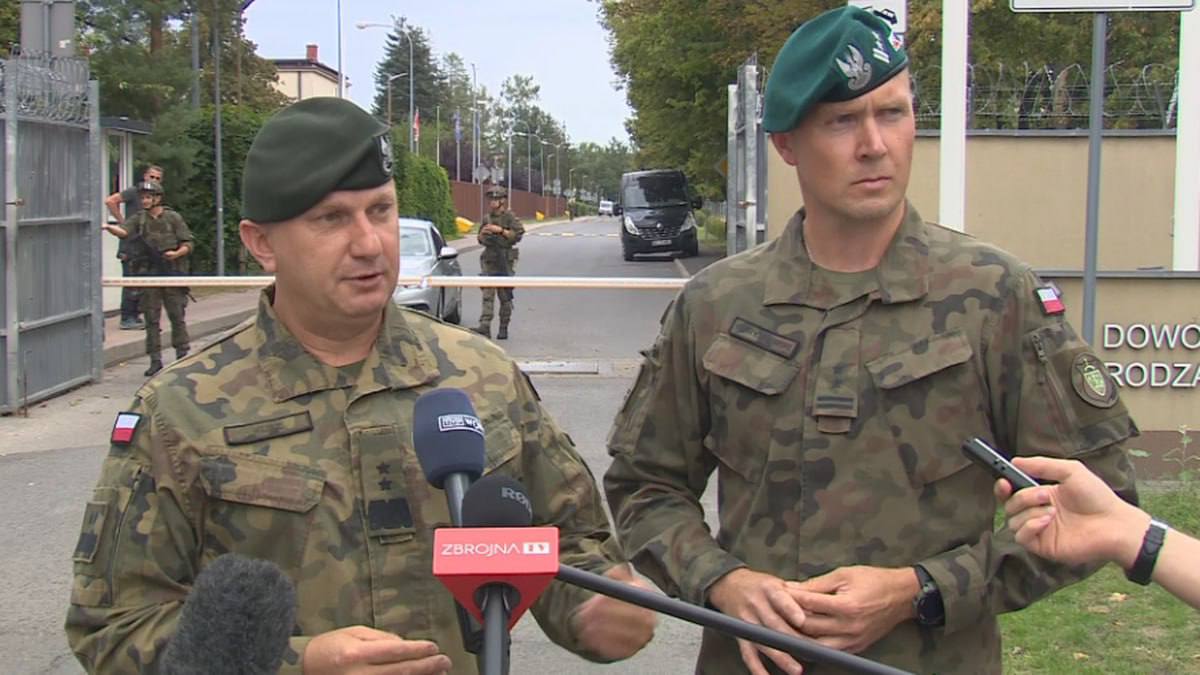 Today 🇺🇦 has survived one of the biggest rocket attacks since the beginning of 🇷🇺 invasion.

While 🇵🇱airspace has been violated by a 🇷🇺drone, polish airforce has failed to open fire on it due to... (wait for it) BAD WEATHER 😂

My dear 🇵🇱 friends - you army does not protect you.