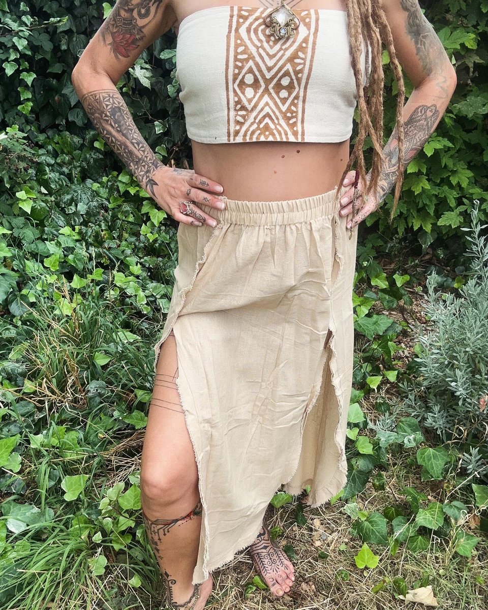 dijanaandrocec's tweet photo. New clothing collection is out now!! All handmade and hand printed!! Natural cotton ♥️ DM to order!!! https://t.co/9meUgYWvDT