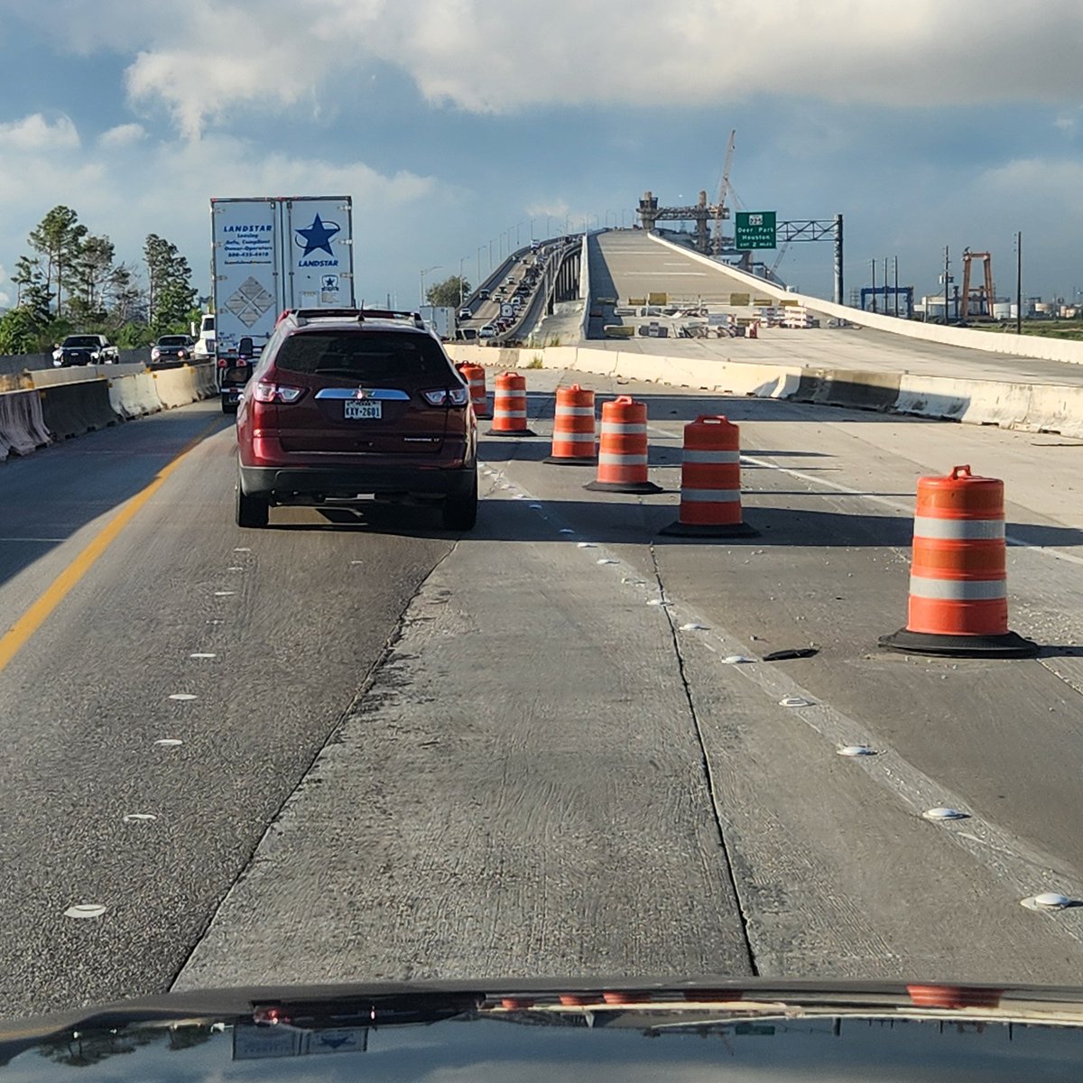 FlyHighHobbies's tweet photo. I'd rather be building fences than sitting in this fn traffic. https://t.co/vAH7bDcU2w