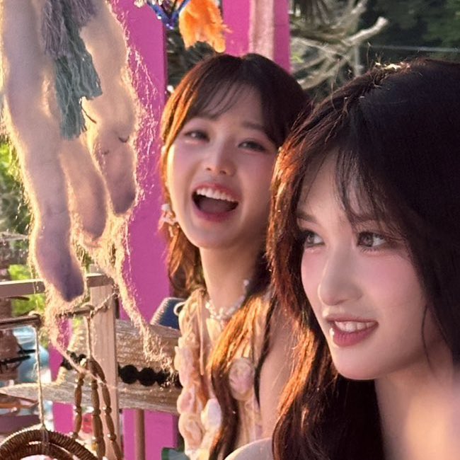 나 진짜 너무 귀여워서 눈물나올것같음
진짜 강아지잖아……………