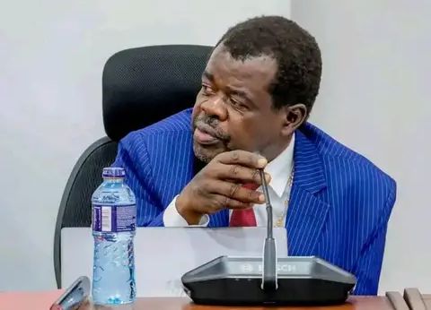 LobaMusic's tweet photo. @OkiyaOmtatah Are you still the Senator of Busia ama tuachane na wewe? Do you still remember what you promise the people of Busia back in 2022 ama umesahau?
@OkiyaOmtatah Are you still our Senator?
#BusiaMustWork
#BusiaIsMyBusiness
#TwoYearsRemaing
@OumahDenice
@Emormor_KE https://t.co/3mrjB6P1G2