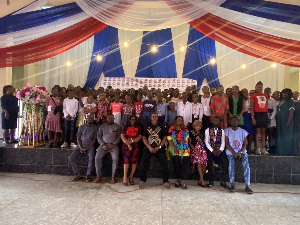 STCC30068651's tweet photo. #STCC2024 was pleased to have Hon. Itoro etim, member representing uran local government state constituency in our midst today 26-8-2024 to mentor the participants on being intentional about themselves &amp; avoid unnecessary distractions on the journey of finding themselves. https://t.co/paBVKSMbHo