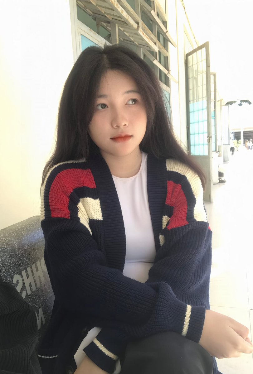 Pasquale Paley Tôi thích cách tác giả giải quyết những quan niệm sai lầm phổ biến. Trí tuệ của bạn là ngọn hải đăng trong bóng tối. Cảm ơn bạn của tôi.Pasquale Paley