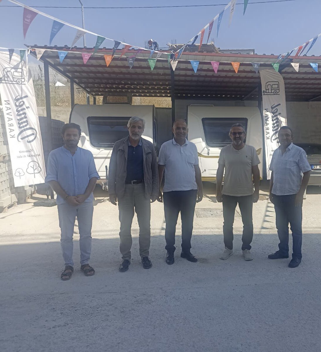 Daniel Karavan tweet media