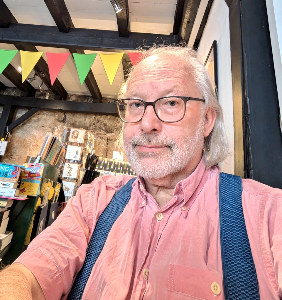 The Blue House Bookshop, York tweet media