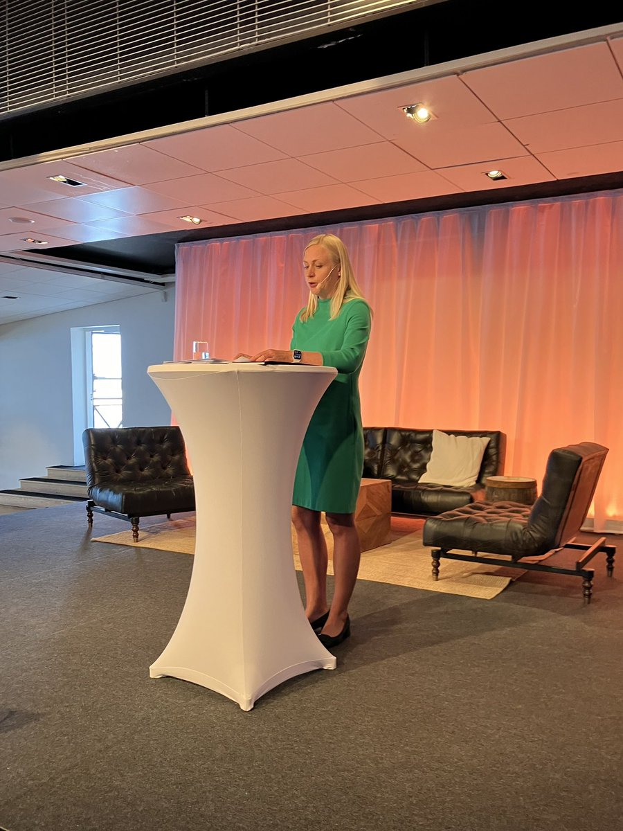 Finlands ambassad tweet media