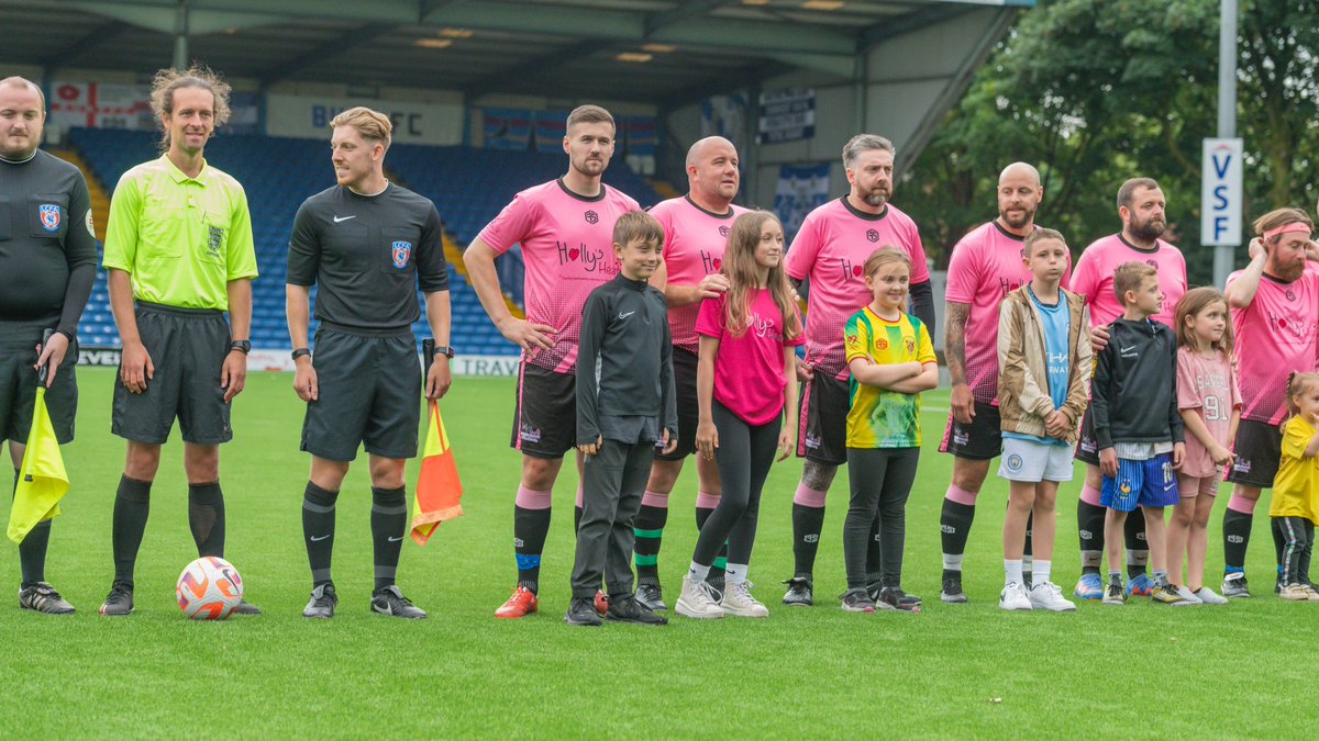 DannyOBrien_'s tweet photo. Brilliant day yesterday being part of @hollysheartsuk , also great to see some familiar faces at @buryfcofficial 

As always, a true honour to play for Hollys Hearts🩷

Special mention to David &amp; Mark, both of which are doing amazing work for both charities on a daily basis 🙌🏽 https://t.co/Ta0216cv7s