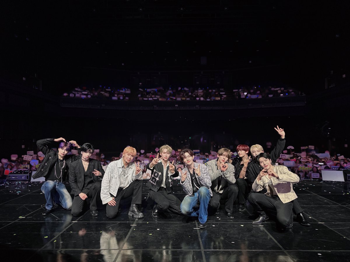 _𝗭𝗘𝗥𝗢𝗙𝗢𝗖𝗨𝗦

제로즈와 힘차게 시작한 GOOD SO BAD!!
CINEMA 같은 순간들, 앞으로 함께 만들어 나가요♥

#ZEROBASEONE #ZB1 #제로베이스원
#CINEMA_PARADISE
#GOODSOBAD #ZEROBASEONE_GOODSOBAD