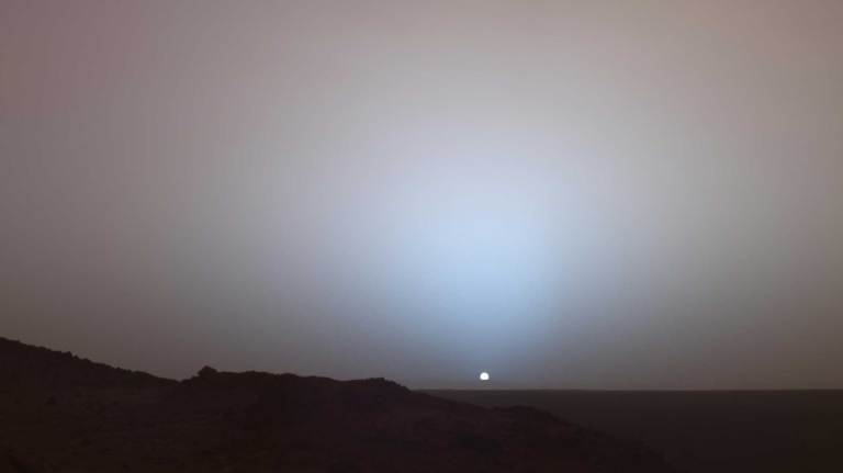 <a href="/MAstronomers/">Curiosity</a> Here sunset from Mars 

NASA's Mars Exploration Rover Spirit sees the Sun set on Mars.

NASA/JPL/Texas A&amp;M/Cornell