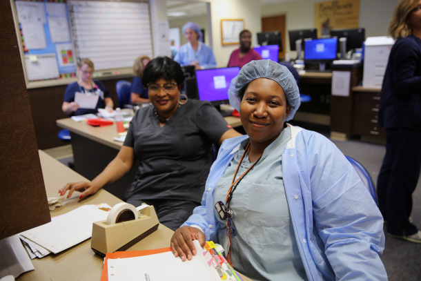 RSFHJobs's tweet photo. Are you a respiratory therapist looking for an excellent place to work?  With high quality and teammate engagement rates, @RoperStFrancis is the place for you!  Apply at https://t.co/szOoaXCW9Y today.  #respiratorytherapist #rtjobs #respiratorytherapy https://t.co/KgrsFAwfwS