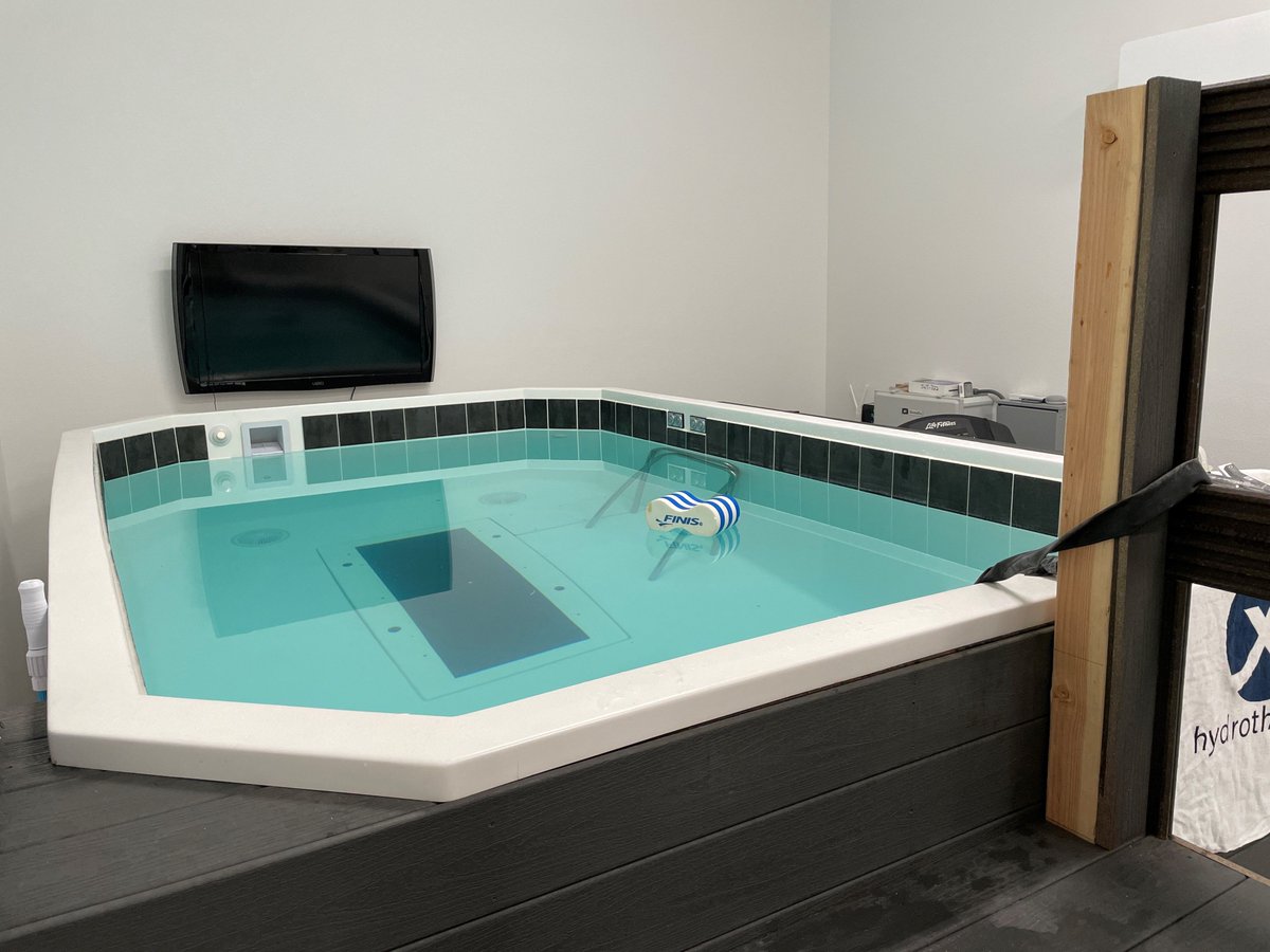 swimexpools's tweet photo. Elevate your #homegym with a SwimEx custom plunge pool, featuring an underwater treadmill! 🏃‍♂️ Spice up your #workout routine with the power of water! #waterexercises #waterrunning #aquatictherapy #custompool

https://t.co/6SXeomo2EM https://t.co/ToI5q4s0GJ