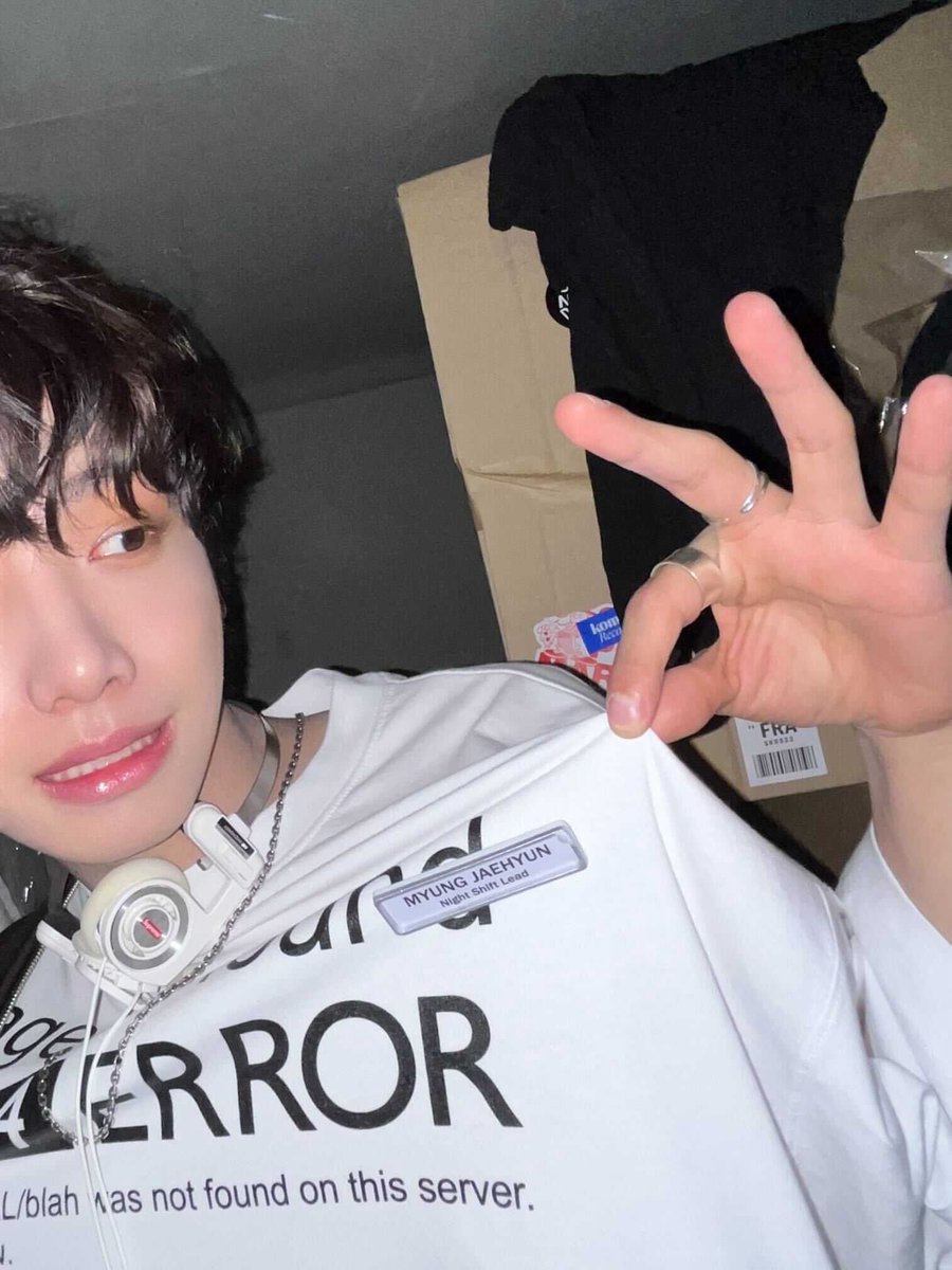 BOYNEXTDOOR_twt's tweet photo. 작업하는 거 아니래두?

#보이넥스트도어 #명재현
#BOYNEXTDOOR #JAEHYUN https://t.co/FEI7vcRAr2