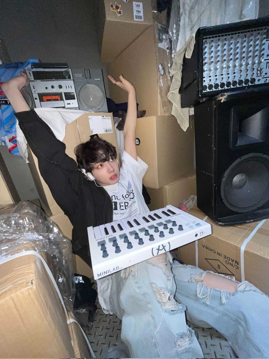 작업하는 거 아니래두?

#보이넥스트도어 #명재현
#BOYNEXTDOOR #JAEHYUN