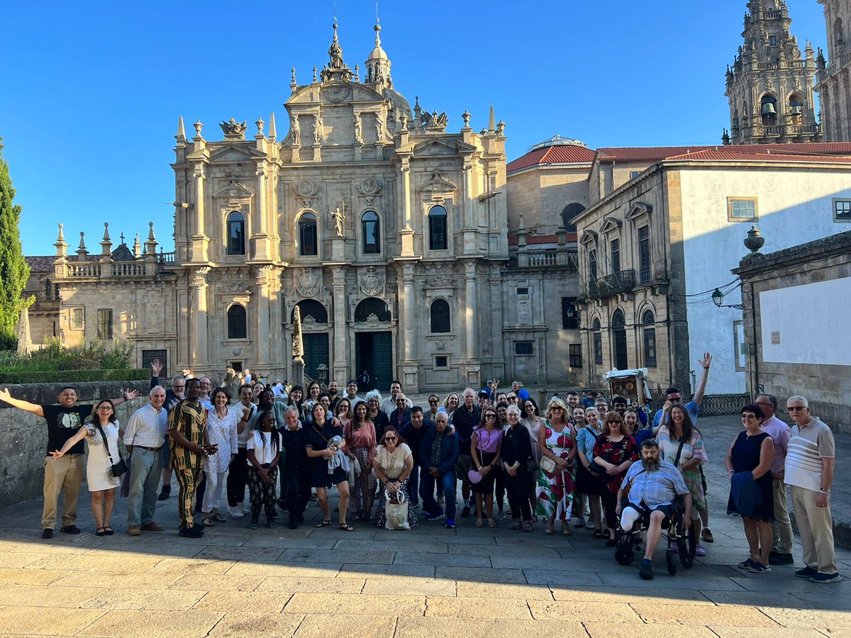 alzheimersocirl's tweet image. Wishing our intrepid Dementia Research Advisory Team members John Crowley and Kathleen Cahill and Research &amp;amp; Policy Manager Dr. @lauraoph the very best of luck as they begin their 4 day trek along the Camino de Santiago as part of the Walking the Talk for Dementia research…