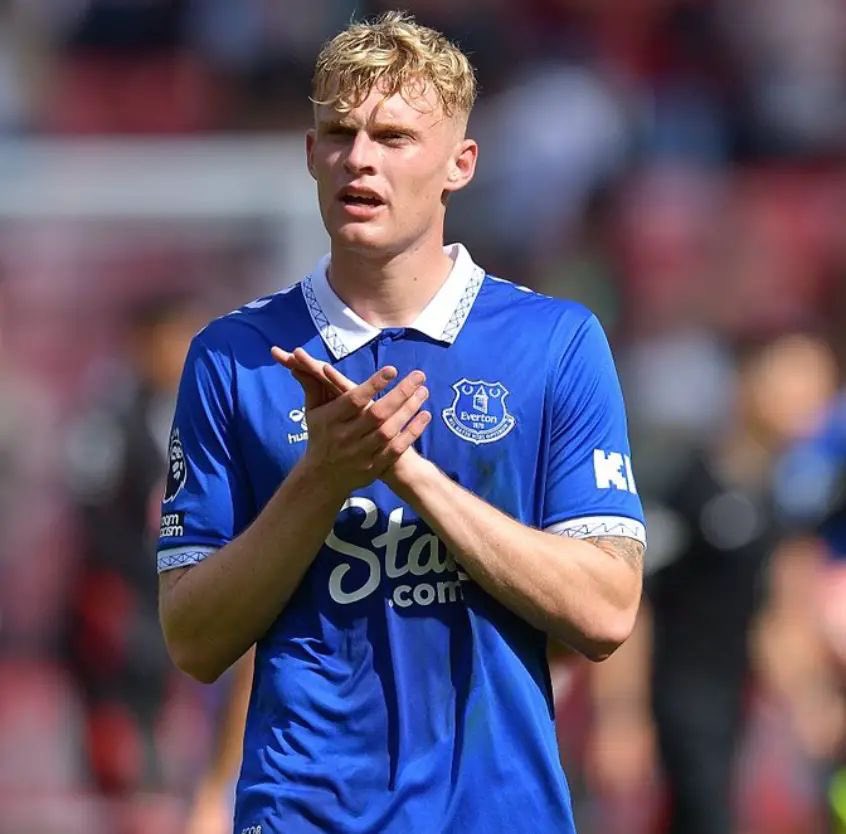 MattLinberg's tweet photo. 🚨Liverpool have made an offer to Everton for Jarrad Branthwaite in the amount of 65 million pounds and 10 million bonuses 

More details later…

#lfc #Liverpool #Branthwaite #Everton https://t.co/iY1YXRQ9wu