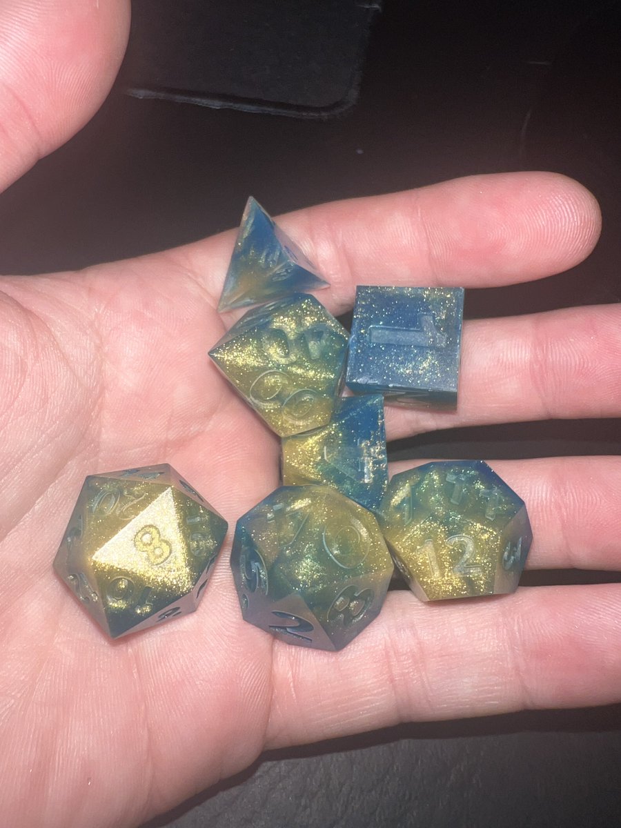 DiceFix's tweet photo. It’s been a long time but I am making dice again 👋🏻 https://t.co/83ncdMBKZQ