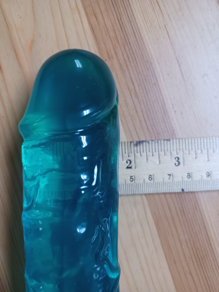 TallShaved's tweet photo. Went a bit nuts last night...rode it for about an hour...and even managed to ram all of it down my throat a few times...might get a second one for the other side of the shower for simulating a spit roast https://t.co/4A82ucuhL1
