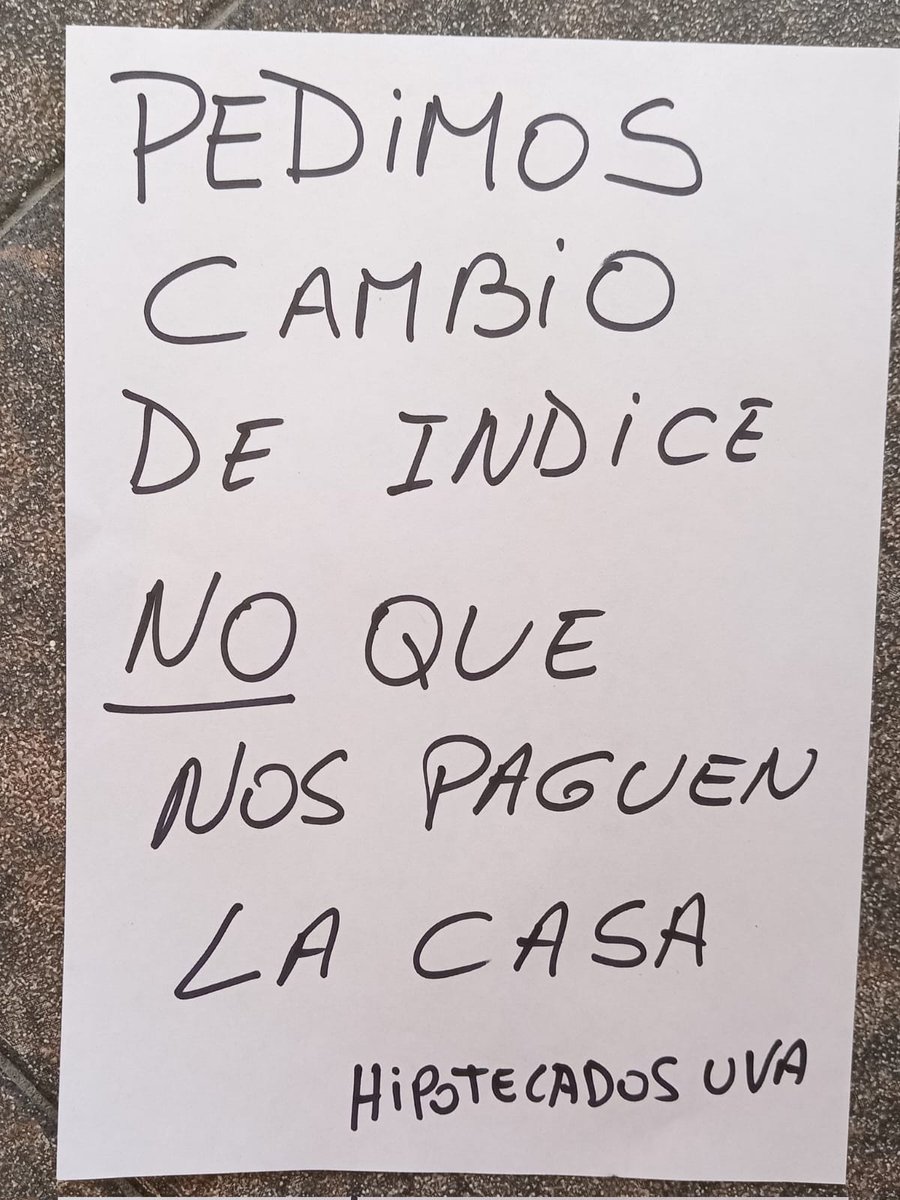 #FamiliasUVA #HipotecasUVA Las cuotas ya son impagables  .<a href="/FamaFlavio/">Flavio Fama</a> .<a href="/AbdalaBartolome/">BartoloméAbdala</a> .<a href="/FernandoSalino/">Fernando Salino</a> x.com/UsuraUVA/statu…