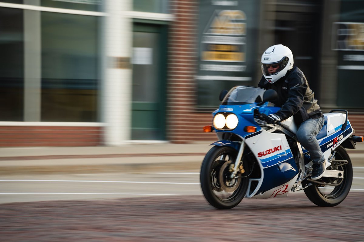 Sgt13Echo's tweet photo. There's something special about riding a classic sport bike like the 1986 GSXR-750.
#GSXR #GSXR750 #Suzuki #slabby
πΈ @jricephotog https://t.co/GiNVejLd0L