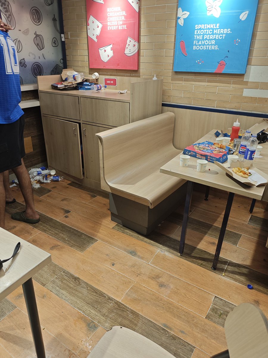 <a href="/dominos_india/">dominos_india</a> <a href="/dominos/">Domino's Pizza</a> <a href="/swachhbharat/">Swachh Bharat Mission - Grameen</a> <a href="/MoHFW_INDIA/">Ministry of Health</a> <a href="/WHO/">World Health Organization (WHO)</a> we don't provide water/washroom we are dominos 
<a href="/gandhidham/">Gandhidham</a> arjun complex