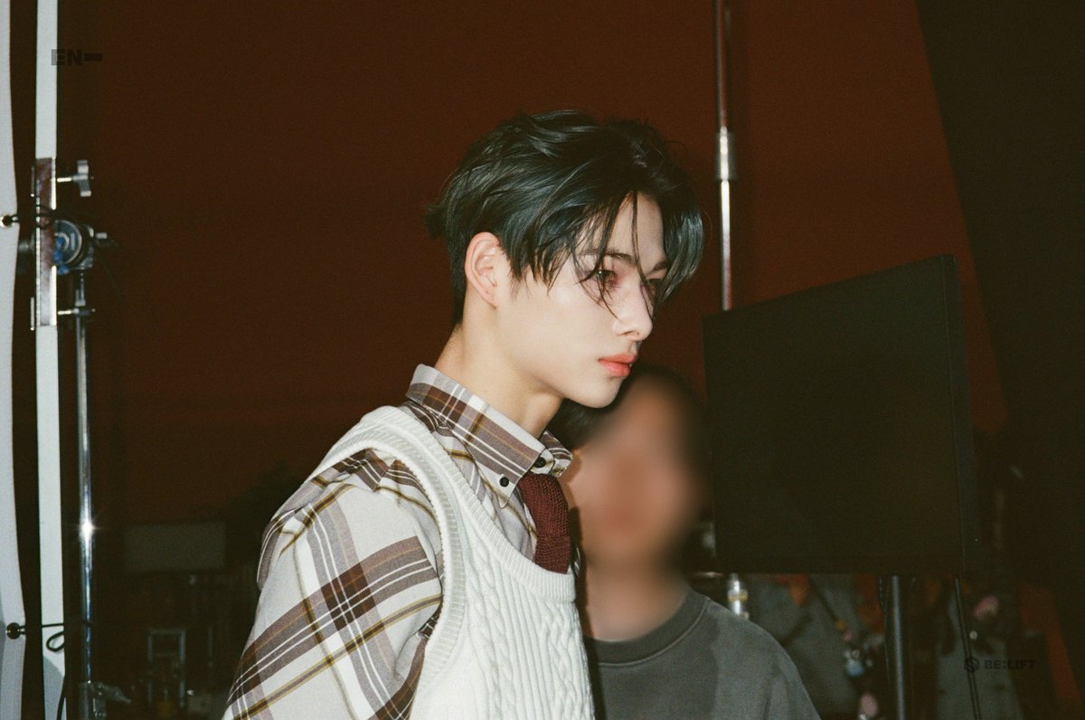 the prettiest #NI_KI #니키