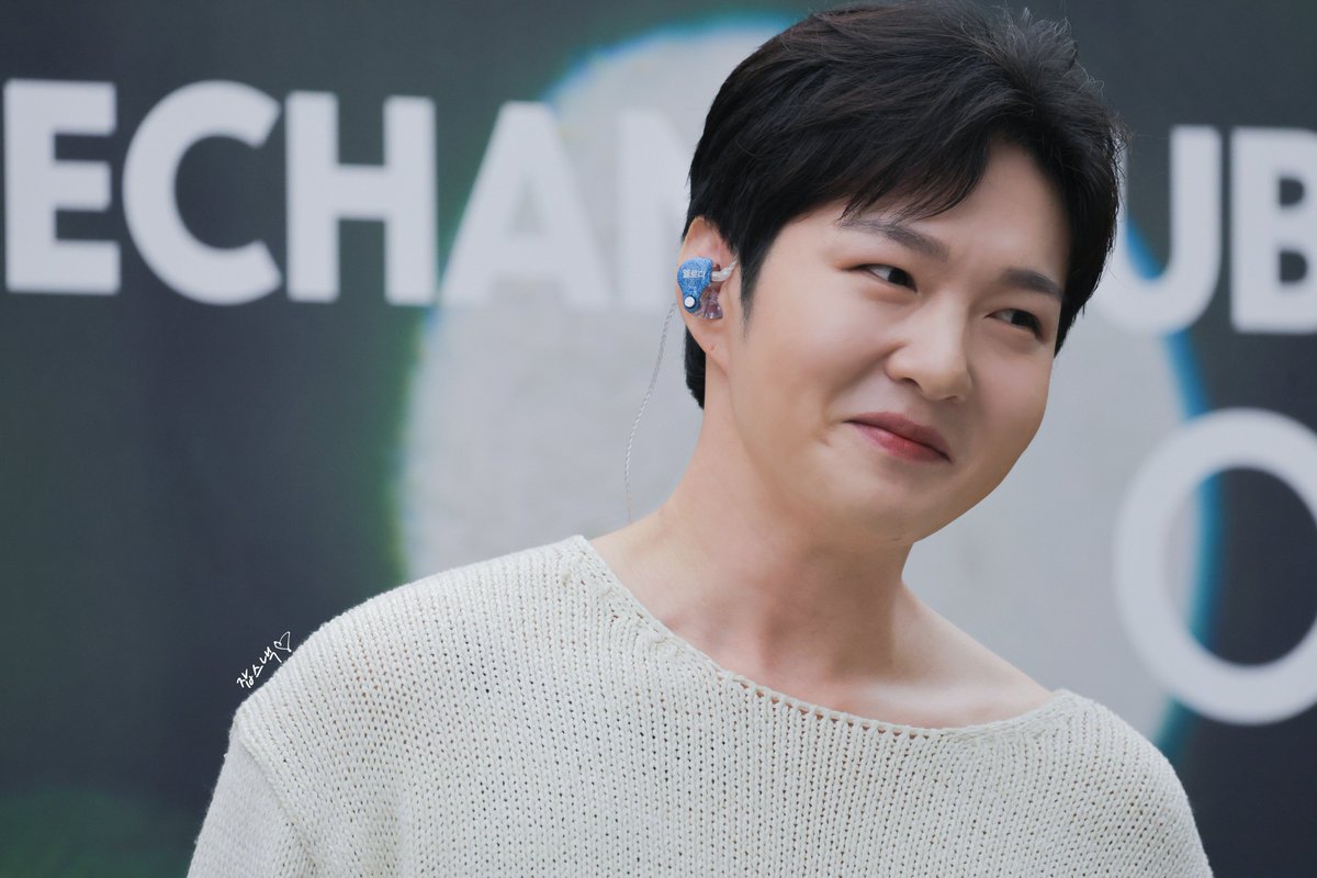 전과자한테 잡혀 옴 (잡스낵) tweet media