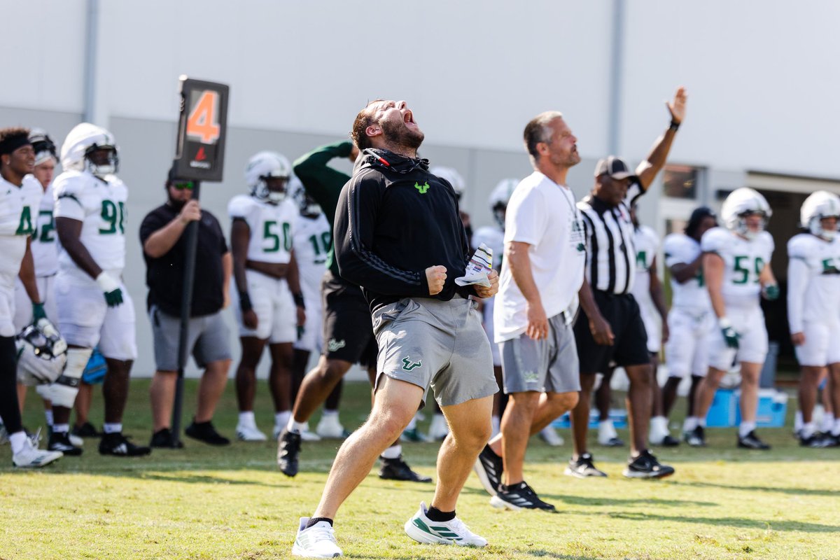 GAME WEEK MOOD!! <a href="/USFFootball/">USF Football</a> #ComeToTheBay
