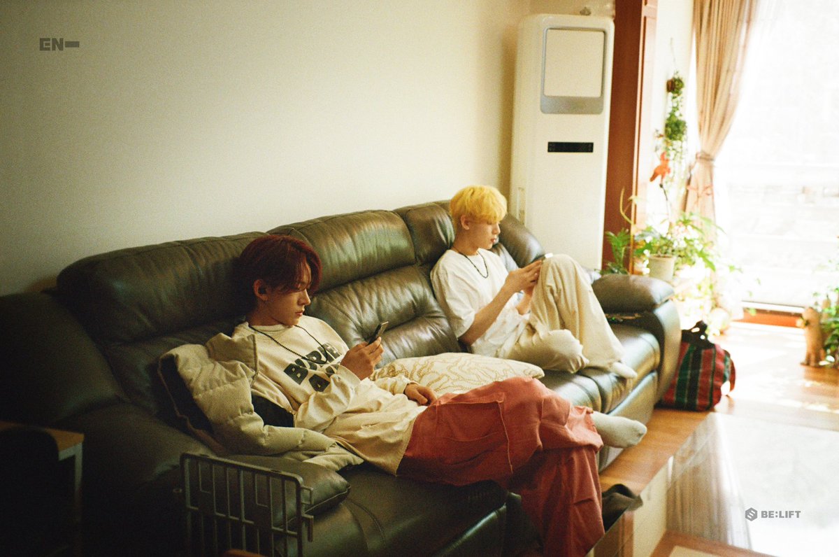 heesunjayz's tweet photo. feels so domestic https://t.co/FlbmElAryU