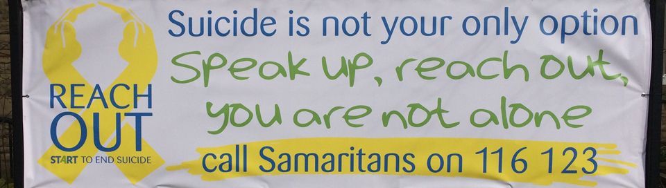 reachoutstes's tweet image. Support is available. If you&apos;re in crisis, please call a helpline. #HelpIsHere #SuicideHotline