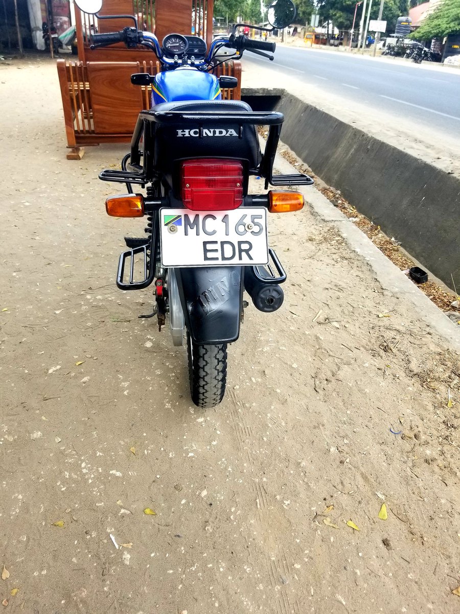 HONDA  it is for sale aina kipengele 
Bei million 2,150,000/=
is decreasing

0620216607
0787529128