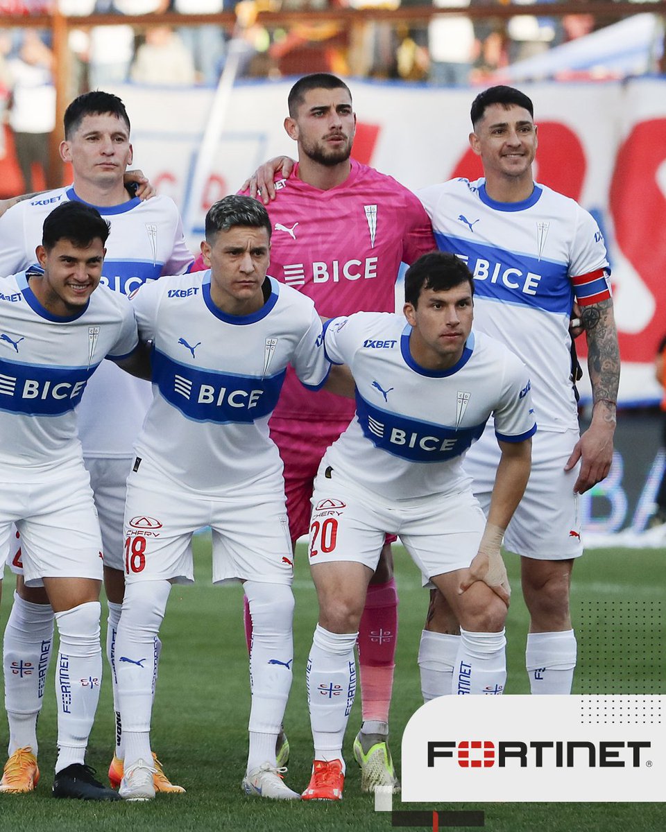 Cruzados's tweet photo. ¡Todos juntos para defender y para atacar! ⚪🔵 Porque vamos todos por un mismo gran objetivo ❤️

Arco en cero ✅ y tres puntos 💪 ¡Vamos, #LosCruzados!

#LaDefensaMasFuerte 🛡️ #FortinetLATAM https://t.co/ZrM7UGUGvc