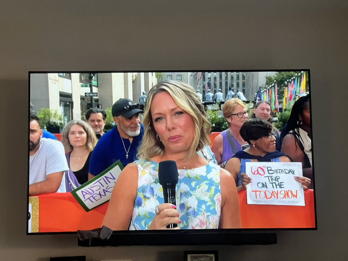bemandajoy's tweet photo. Just because I have nothing nice to say will wonder *aloud* [again] when @nbc will [please] fire Dylan Dreyer. Let her stay home and be a trad wife (or send her to the Golf Channel). She is superfluous and her presence and attempts at contributing are grating at best. https://t.co/pRs1jnC1Nq