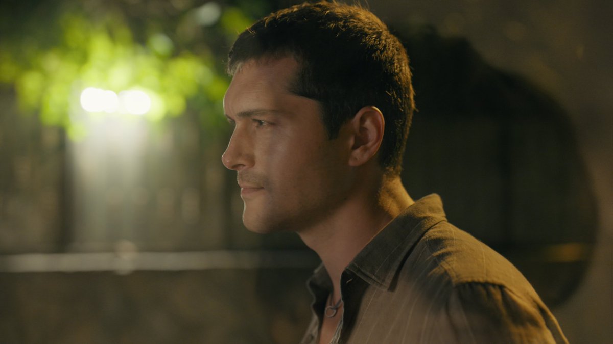 Cemre Baysel &amp; Alperen Duymaz muhteşem görünüyor. ✨️

#LeyAn #Leyla