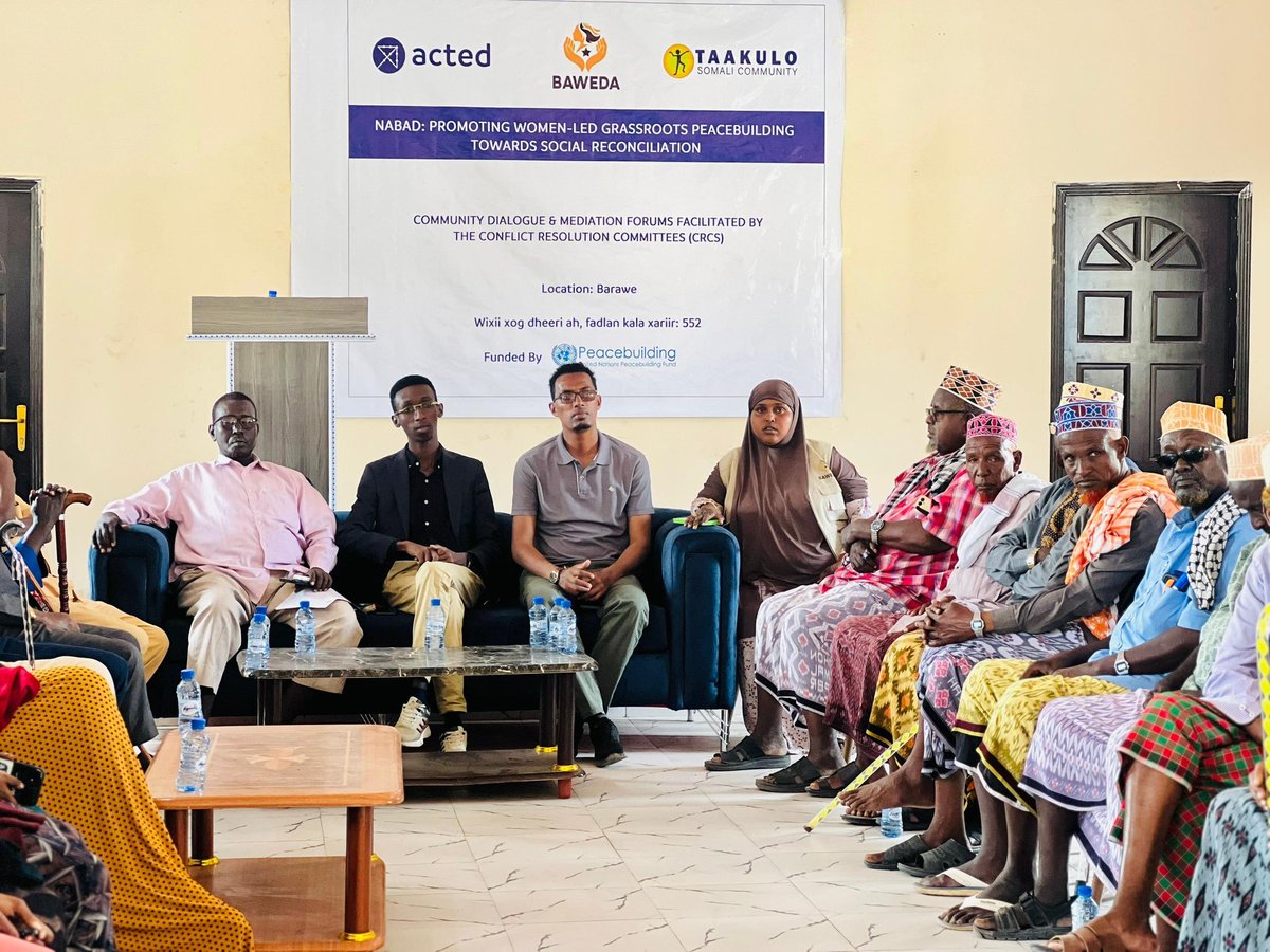 BawedaCso's tweet photo. "Empowering communities in Barawe through dialogue! 🌍 Our NABAD initiative, supported by @ACTED, @BAWEDA, and @TaakuloSomali, held a fruitful discussion today focused on women-led grassroots peacebuilding and conflict resolution.
 #Peacebuilding #CommunityLeadership #Barawe https://t.co/hx5QB0w4hK
