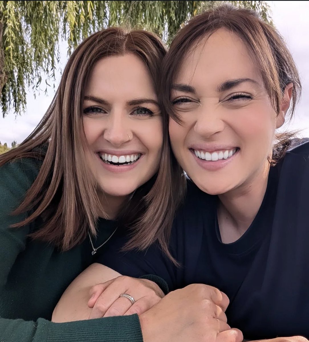 lesbocine's tweet image. LINDOS! Nasceu o segundo filho do casal Rose e Rosie. 🥹🤍