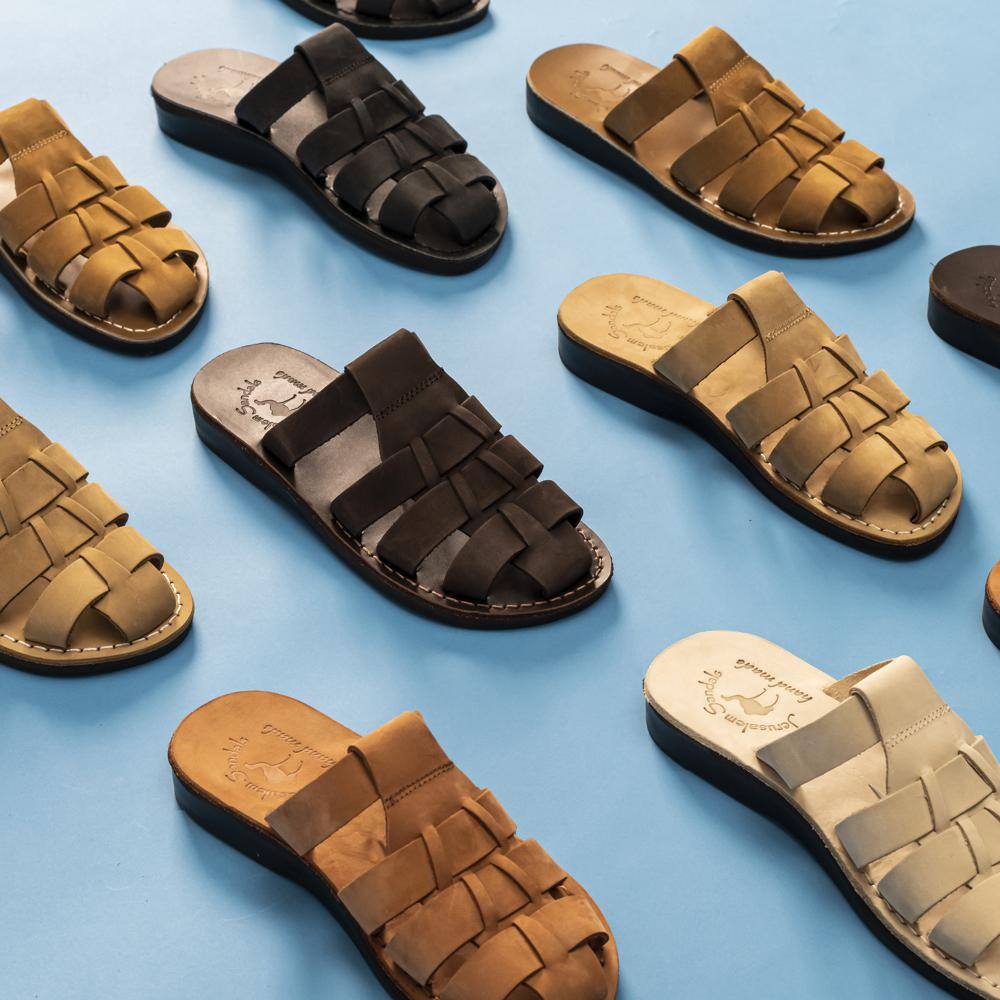PENCILONE1's tweet photo. 👡 We recently photographed a diverse collection of sandals for our client, showcasing each design and detail with our professional touch. We're committed to helping brand e-commerce present products in the best possible light
More Photo at: https://t.co/y6CeYdY01a https://t.co/BD21xvCWu6
