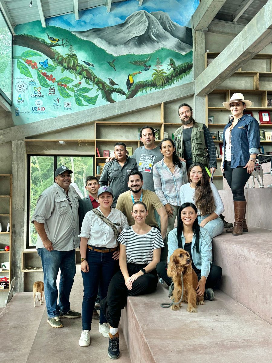 selvaorgco's tweet photo. Ayer se inauguró la 'Biblioteca Sé' en la vereda Vista Nieves y La Tagua, en la Sierra Nevada de Santa Marta. SELVA, entre otros, apoyamos con una donación de libros para este lindo espacio. ¡Maravillosa iniciativa! https://t.co/GGPABrz2uV