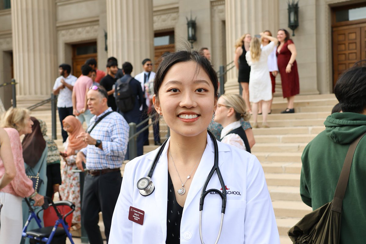 Our new medical students look great in white! 🥼🩺

Congratulations to the Class of 2028 on receiving their first white coats last Friday!

#UMNmed2028 | #UMNproud | #WhiteCoatCeremony
