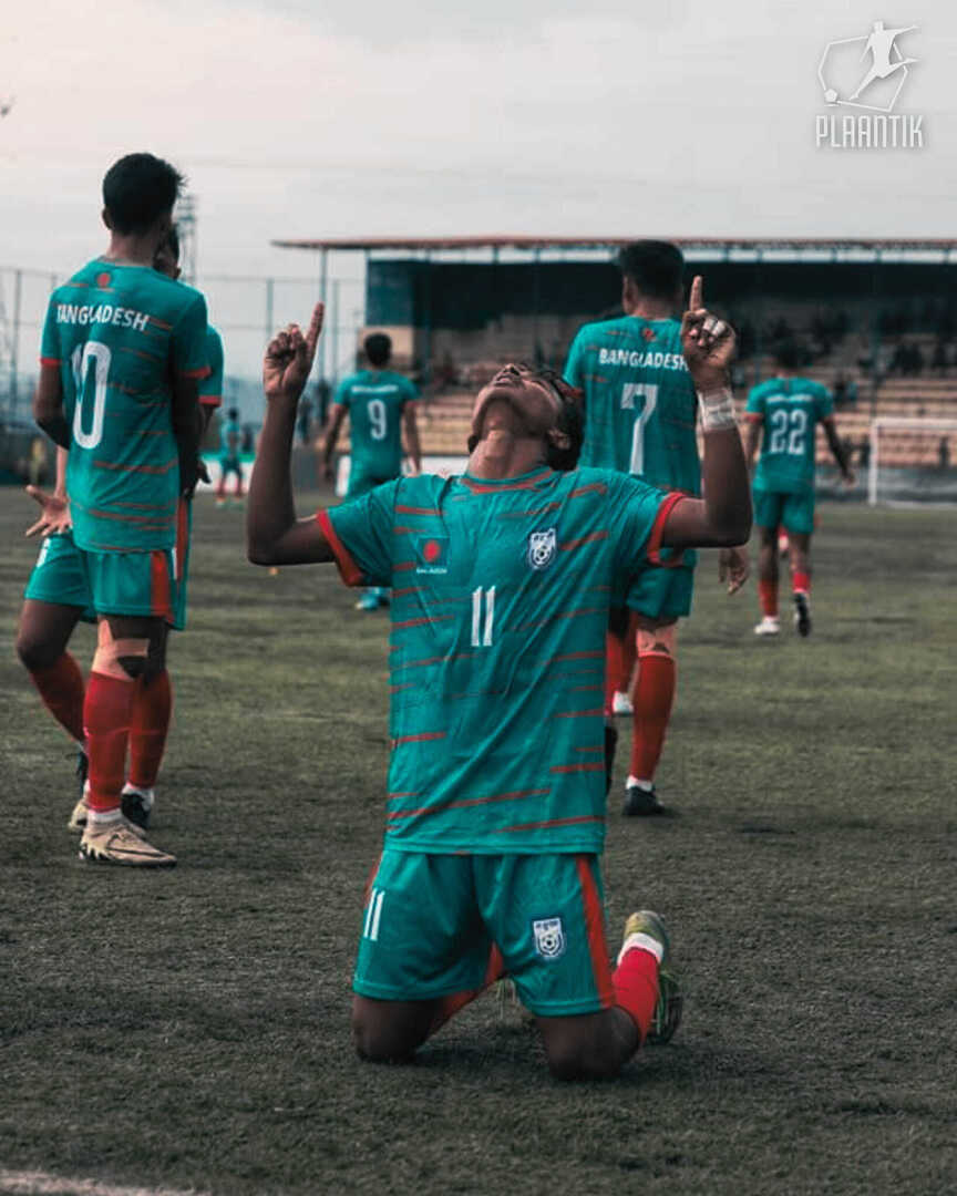 Plaantik's tweet photo. To the finals of the U20 SAFF Championship. 🇧🇩 https://t.co/FixtMIJfK5