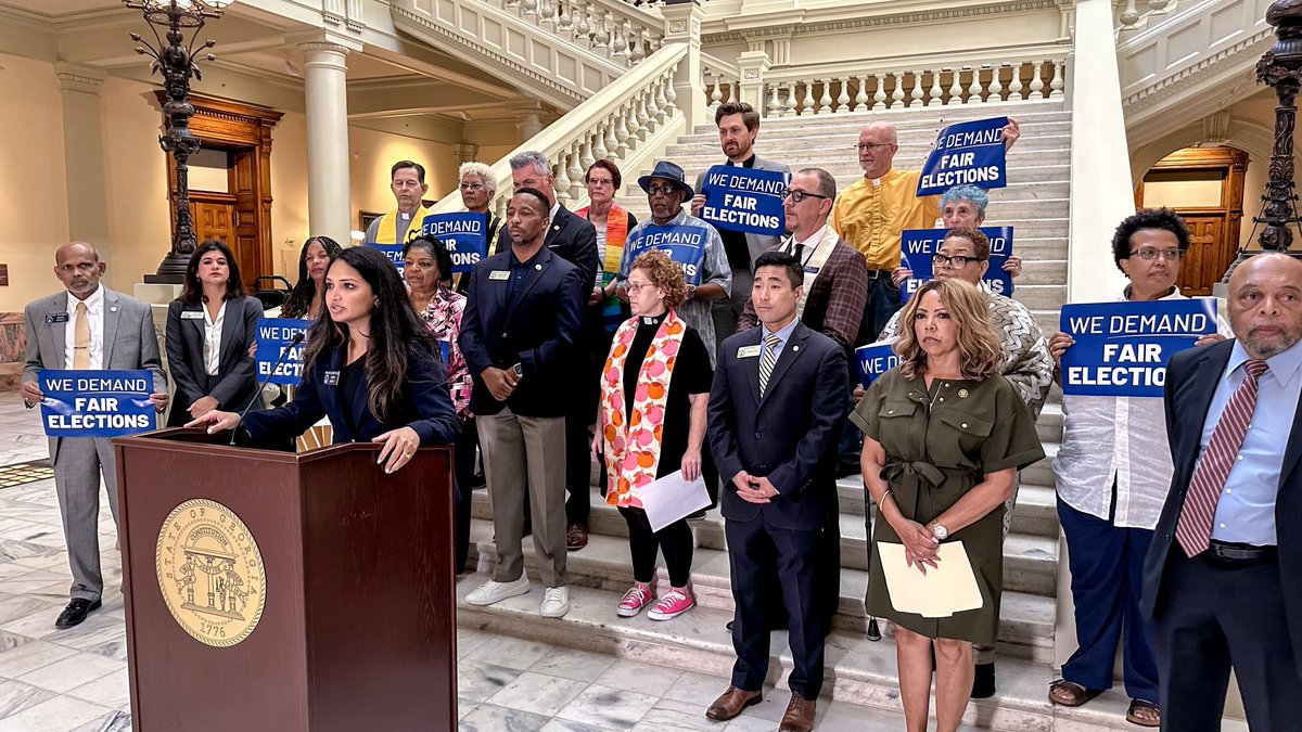Georgia Senate Democrats (@gasenatedems) on Twitter photo 🧵Today we stood with <a href="/NabilahIslam/">Nabilah Islam Parkes</a> as leaders across Georgia demanded Gov. Kemp remove the 3 SEB members who illegally gave officials the ability to delay election result certification, potentially throwing GA's November results into chaos. 🧵Today we stood with <a href="/NabilahIslam/">Nabilah Islam Parkes</a> as leaders across Georgia demanded Gov. Kemp remove the 3 SEB members who illegally gave officials the ability to delay election result certification, potentially throwing GA's November results into chaos.