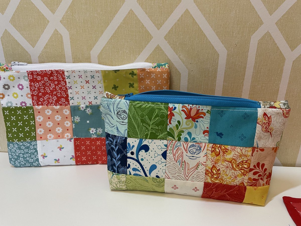 LouiseTeboul's tweet photo. Enjoyed making these zipped make-up bags with my lovely @JanomeUK sewing machine #JanomeMakes https://t.co/0wN1Pi2nlF