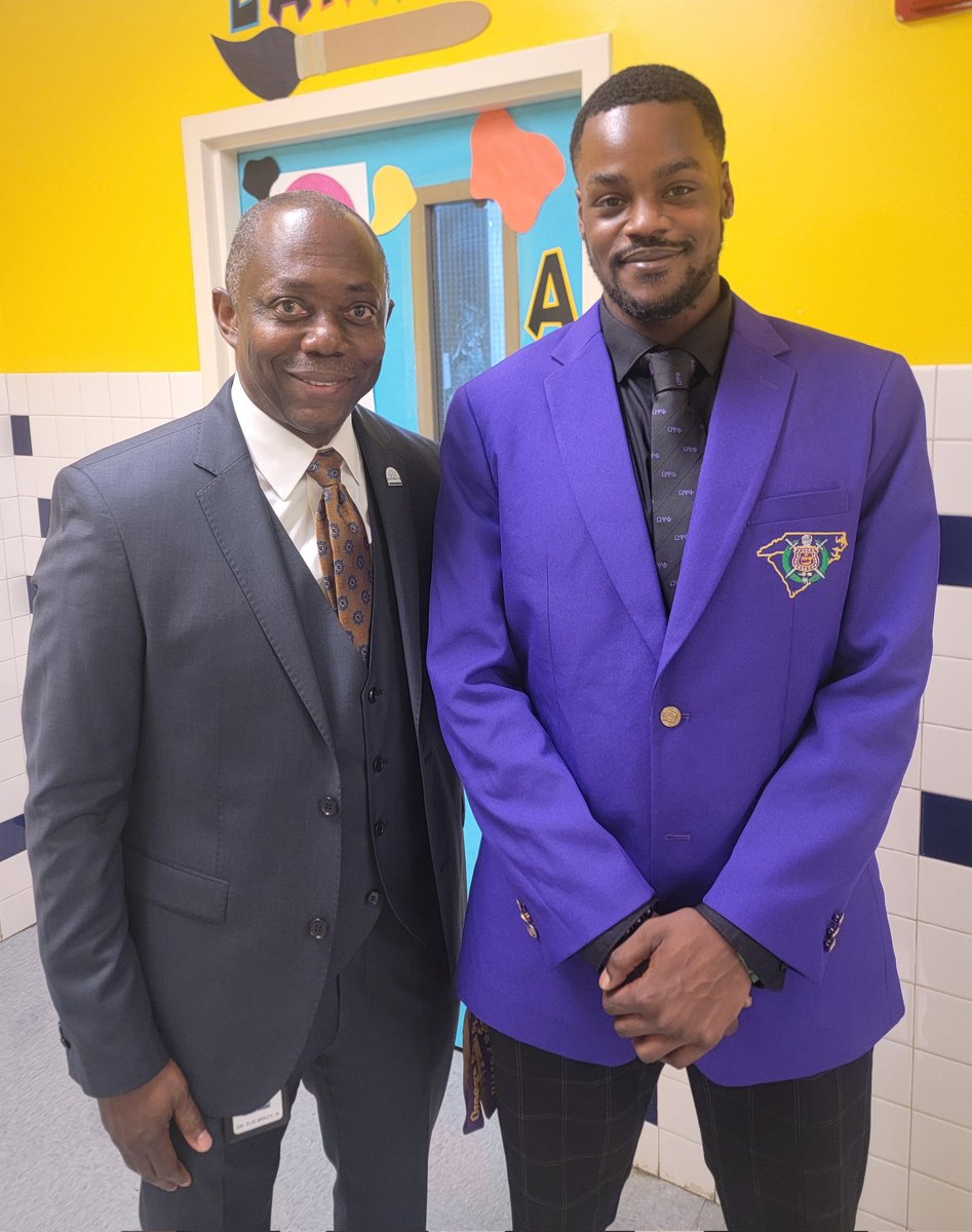 Dr. Elie Bracy III (@ebracypps) on Twitter photo In 2016, I was taking a First Day of School picture with Caroll Boykins when he was a student at <a href="/ICNorcomHigh/">I.C. Norcom High</a>. Today, I took one with him because he is teaching fifth grade at <a href="/ppsdouglasspark/">Douglass Park-PPS</a>! What a full-circle moment for <a href="/PortsVASchools/">Portsmouth Schools</a>! #PPSShines #PPSProud In 2016, I was taking a First Day of School picture with Caroll Boykins when he was a student at <a href="/ICNorcomHigh/">I.C. Norcom High</a>. Today, I took one with him because he is teaching fifth grade at <a href="/ppsdouglasspark/">Douglass Park-PPS</a>! What a full-circle moment for <a href="/PortsVASchools/">Portsmouth Schools</a>! #PPSShines #PPSProud