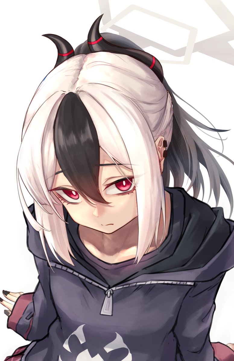 カヨコ「カヨコなんか厚塗りみたいな、よく分からん塗り方で描いた#ブルアカ 」|Kuromuのイラスト